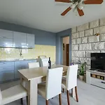 Apartman Rosehip